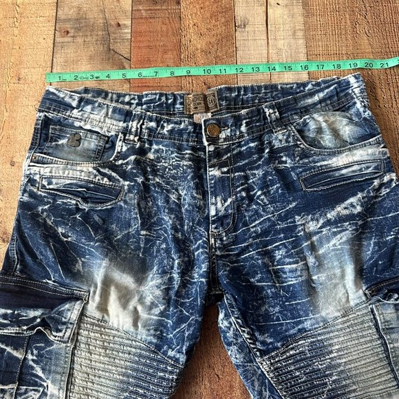 Vintage Style Acid Wash Denim Cargo Shorts Distressed Frayed Hem Waist Sz 36 - Picture 5 of 6